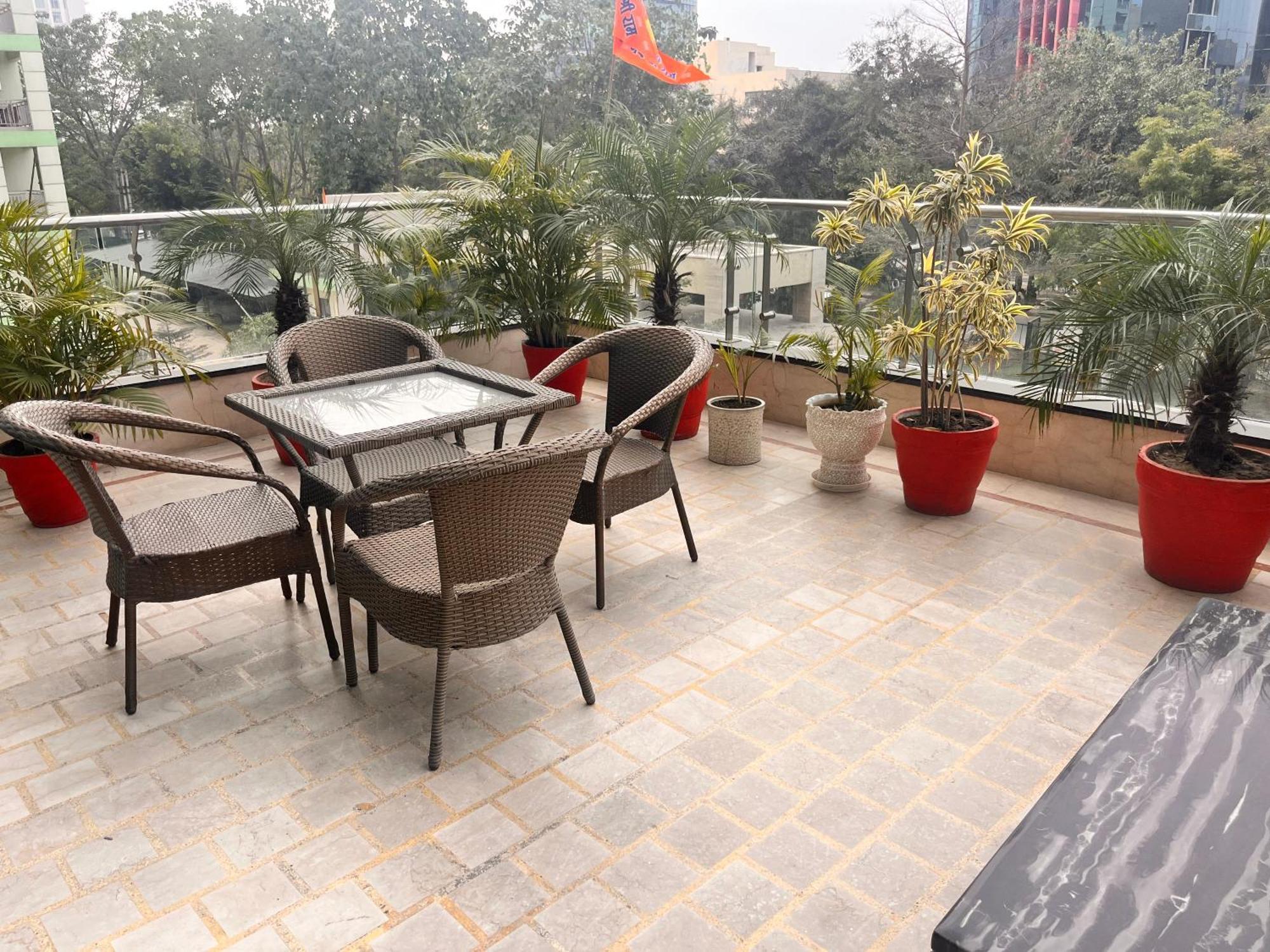 Gazebo Inn & Suites Medanta Gurgaon Eksteriør billede