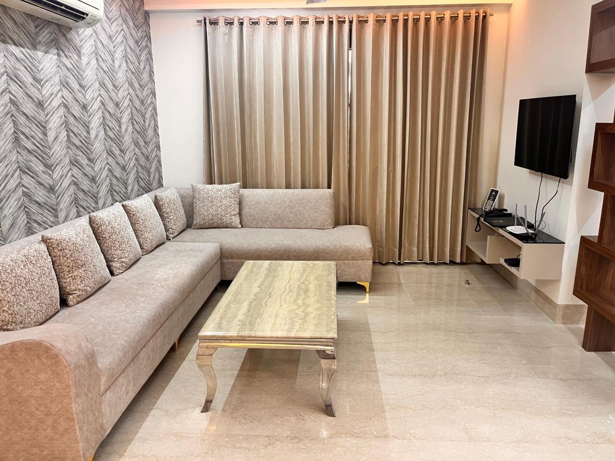 Gazebo Inn & Suites Medanta Gurgaon Eksteriør billede