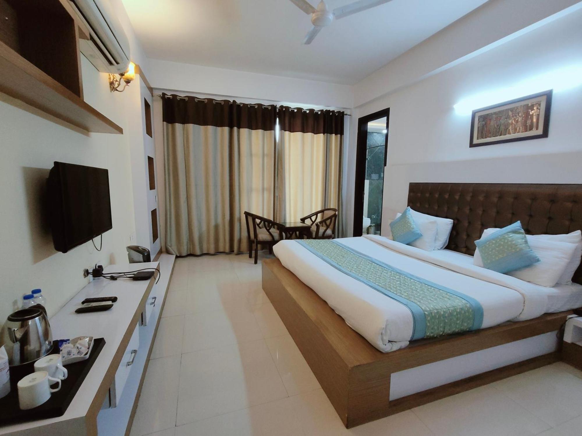 Gazebo Inn & Suites Medanta Gurgaon Eksteriør billede