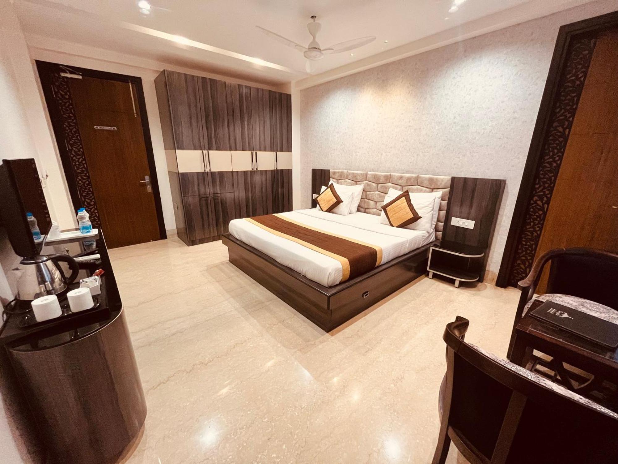 Gazebo Inn & Suites Medanta Gurgaon Eksteriør billede