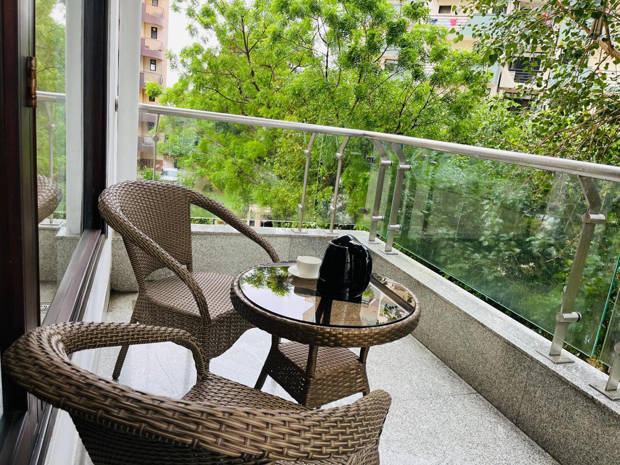 Gazebo Inn & Suites Medanta Gurgaon Eksteriør billede